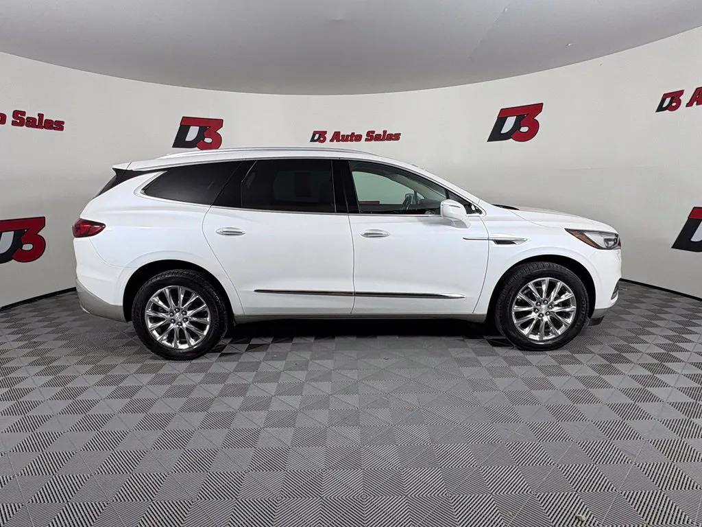 Buick Enclave photo 7