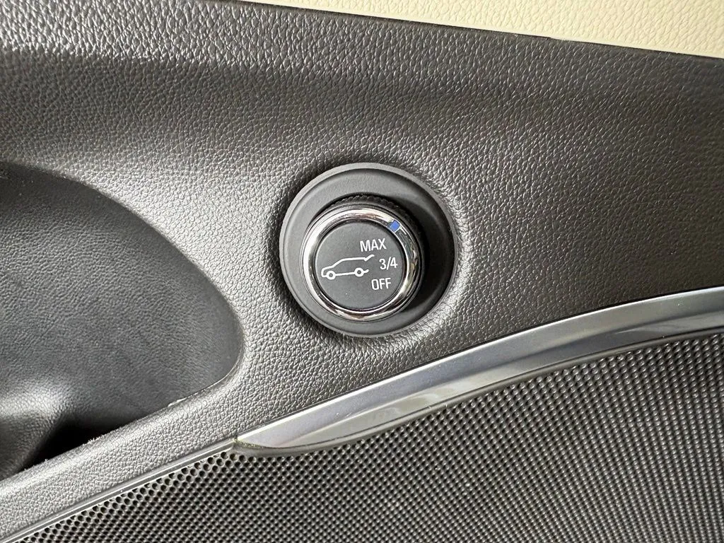 Buick Enclave photo 16