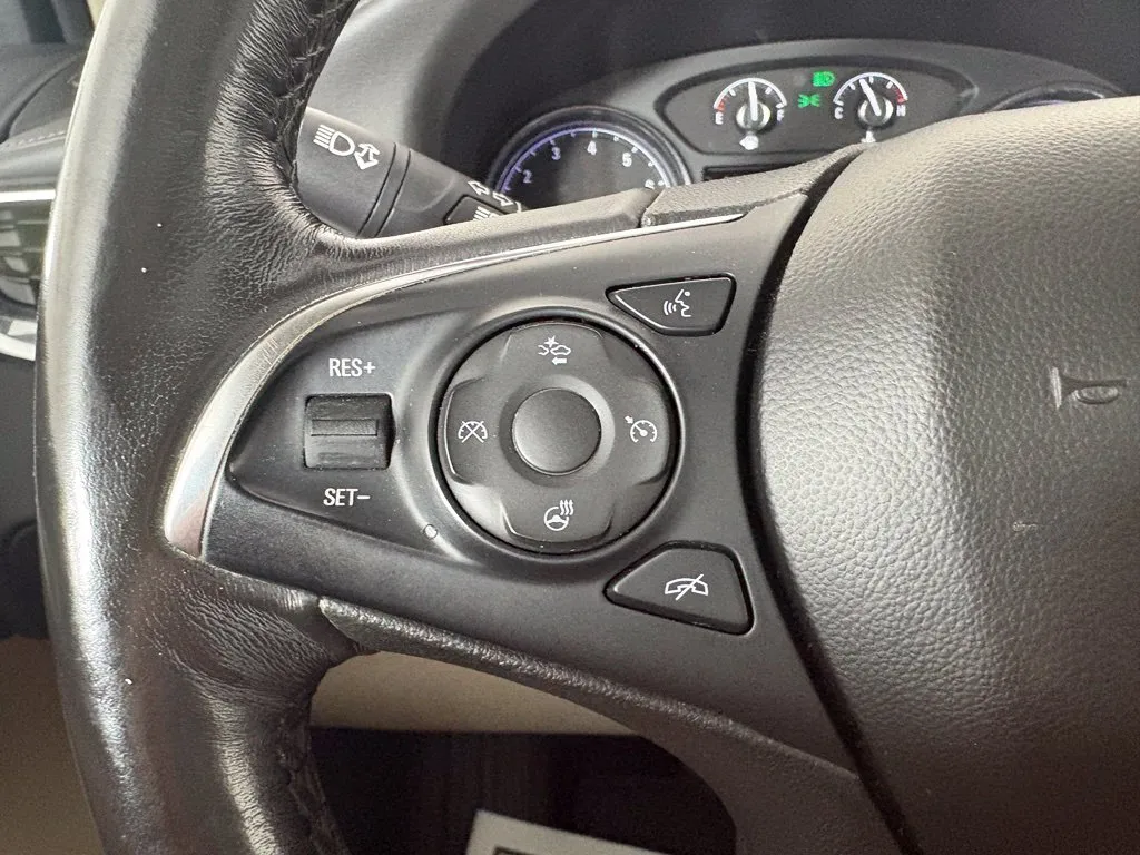Buick Enclave photo 22
