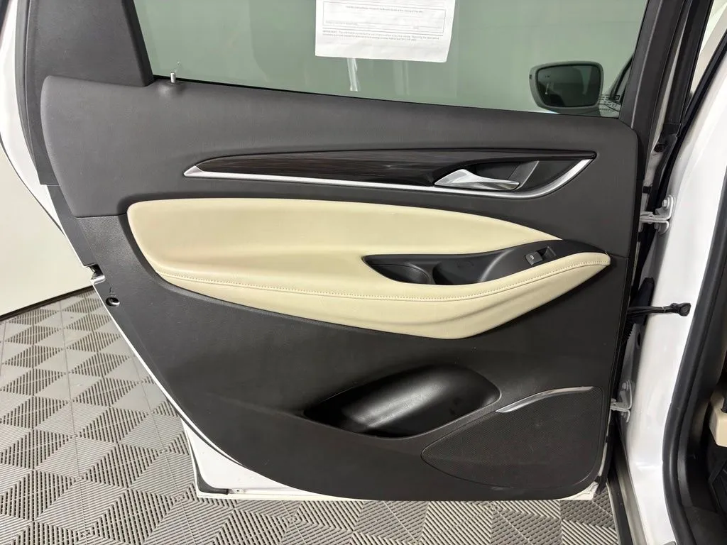 Buick Enclave photo 44