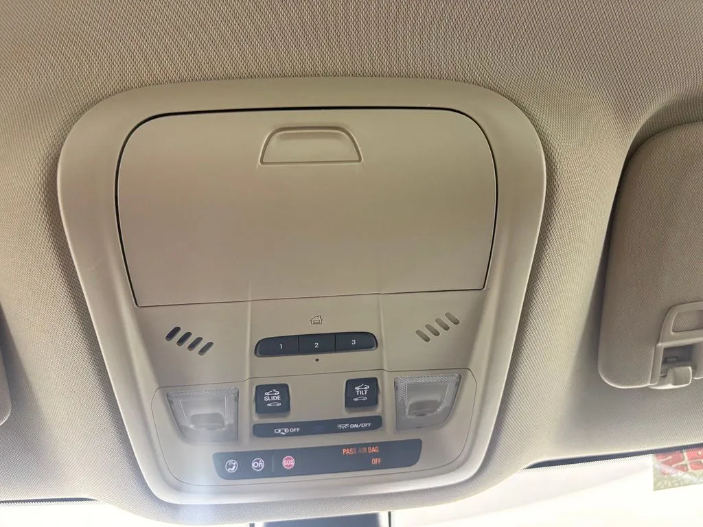 Buick Enclave photo 31