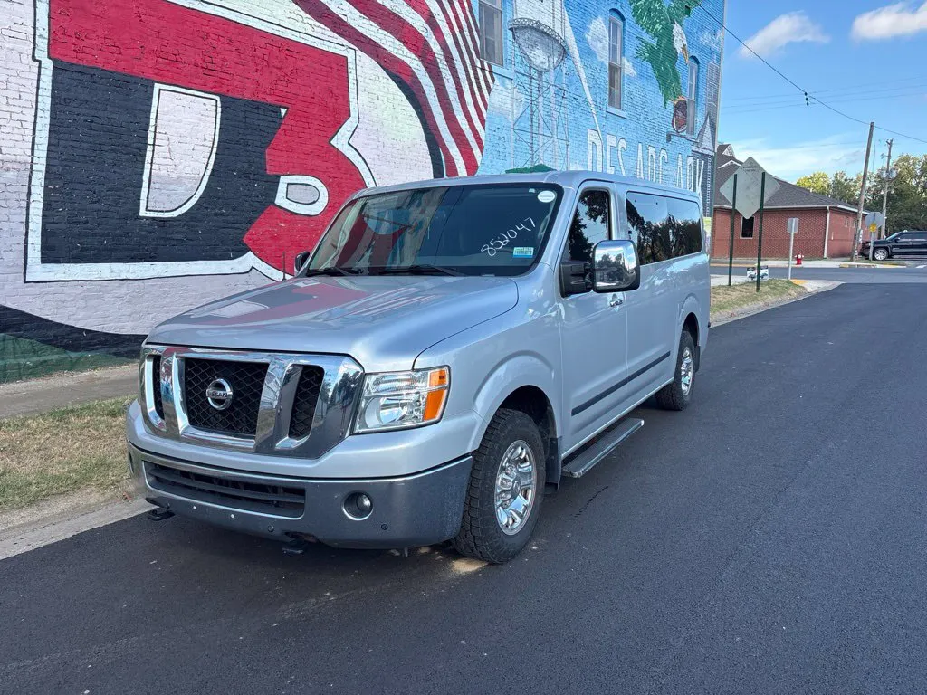 Nissan NV photo 47