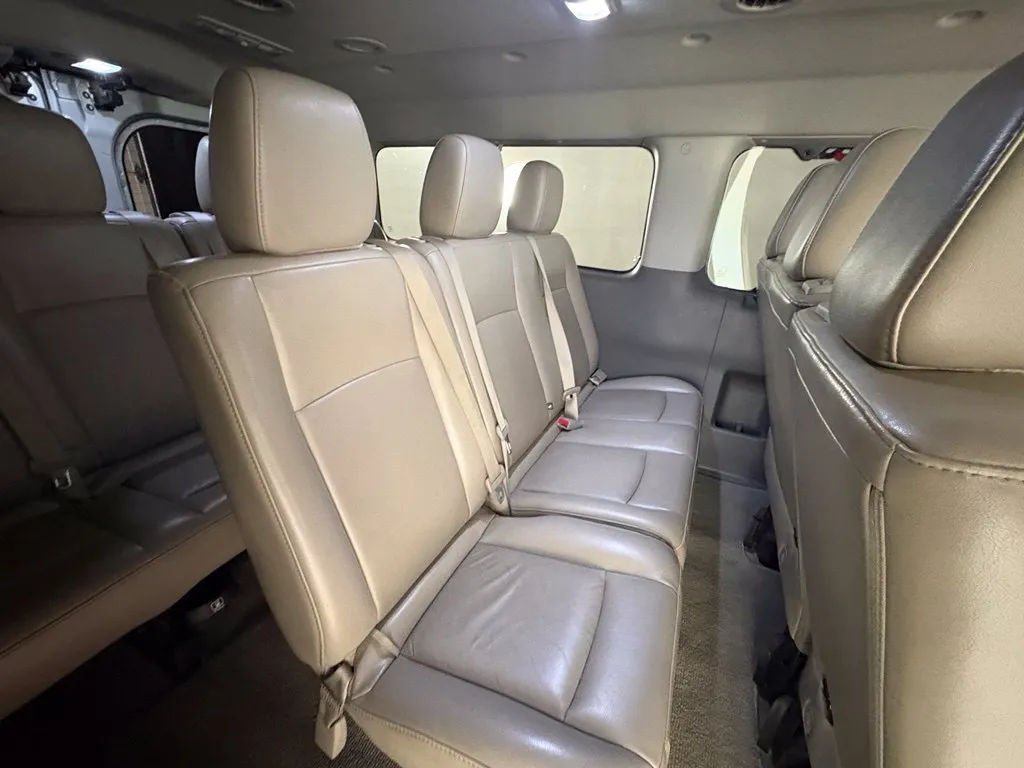 Nissan NV photo 42