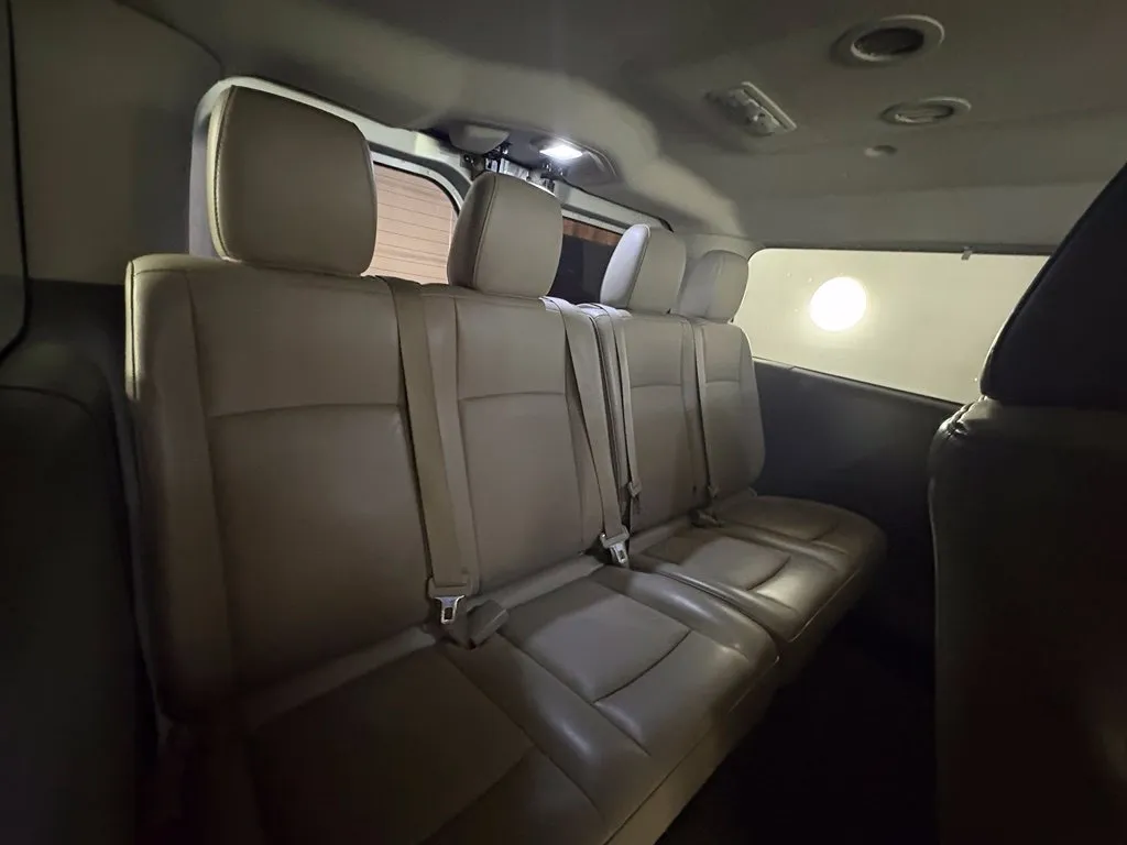 Nissan NV photo 43