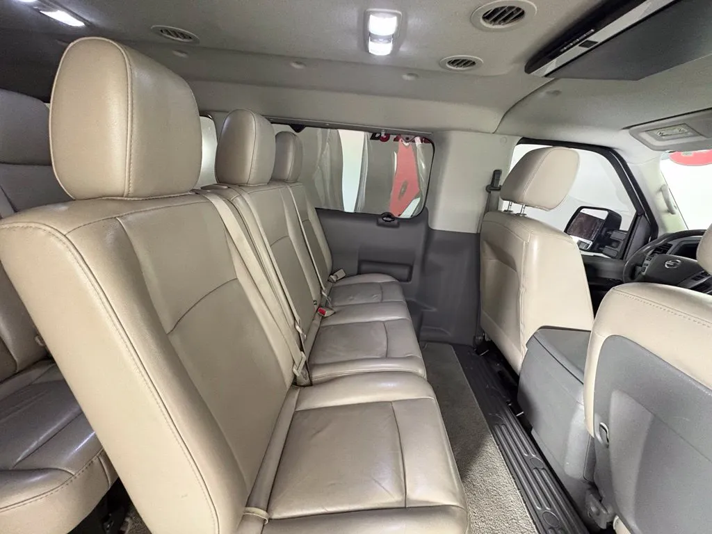 Nissan NV photo 40
