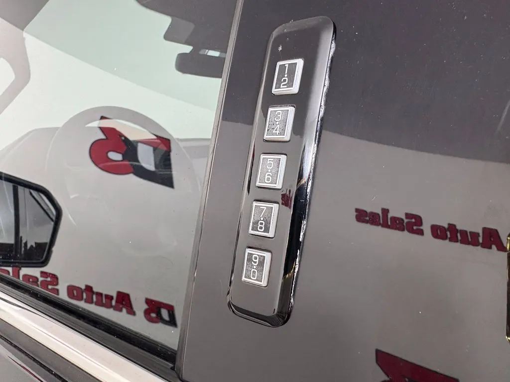 Ford F-150 photo 11