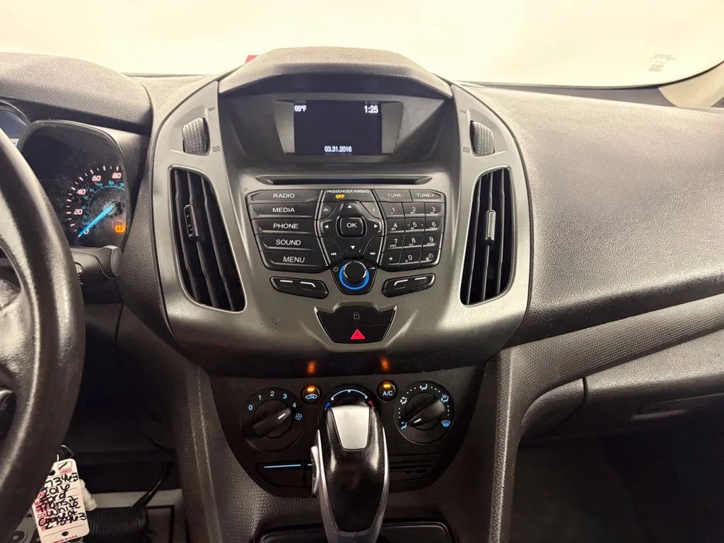 Ford Transit Connect photo 20