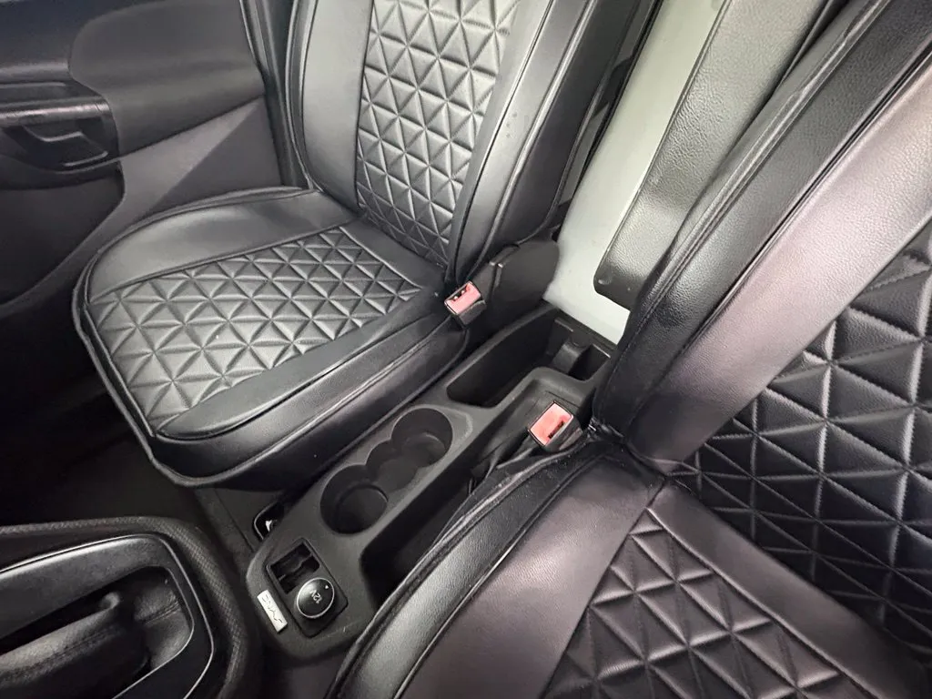 Ford Transit Connect photo 29