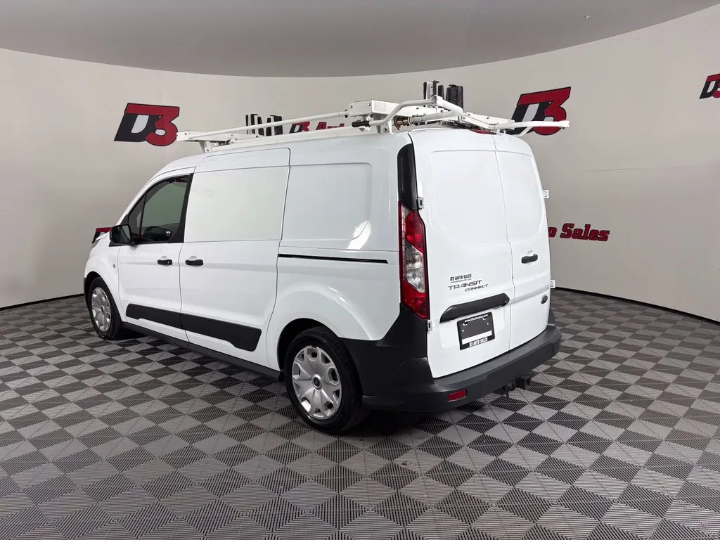 Ford Transit Connect photo 4