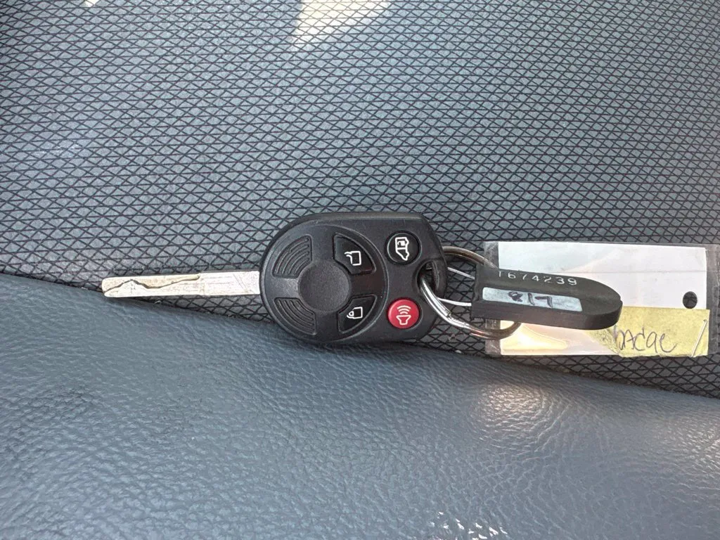 Ford Transit Connect photo 41