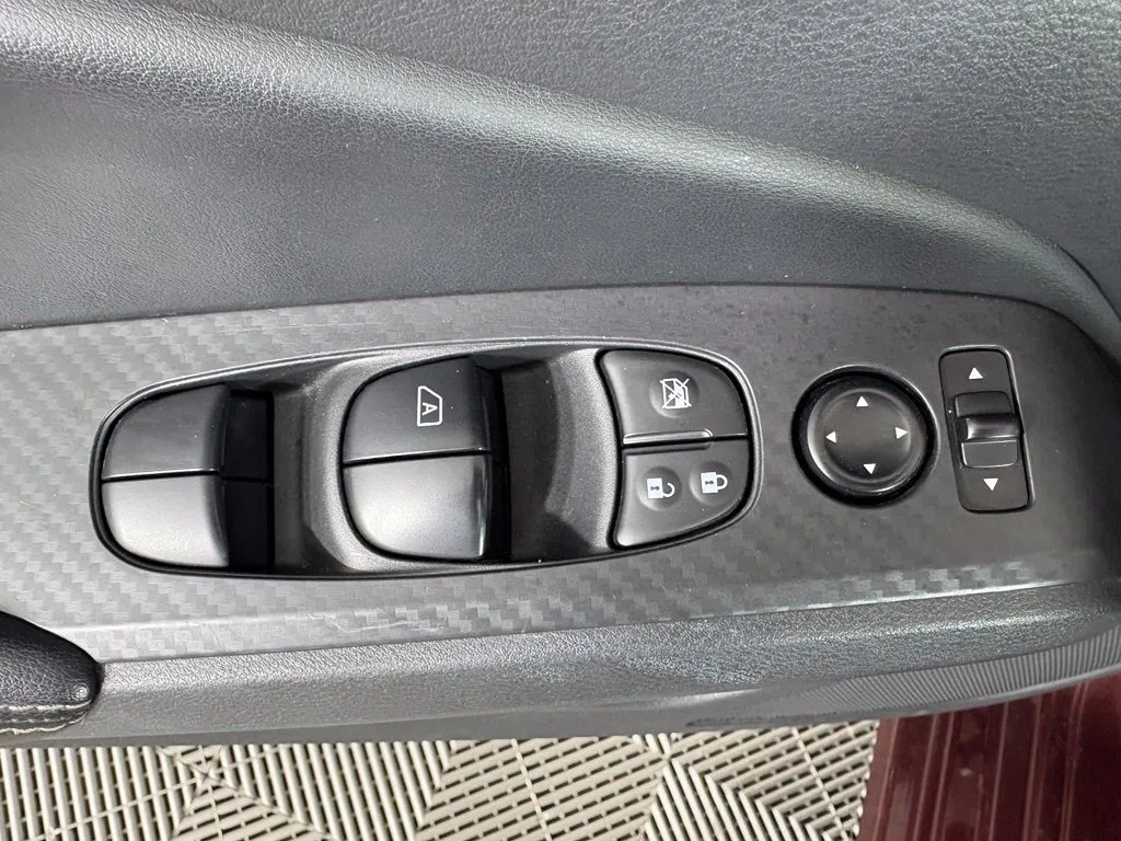 Nissan Altima photo 14