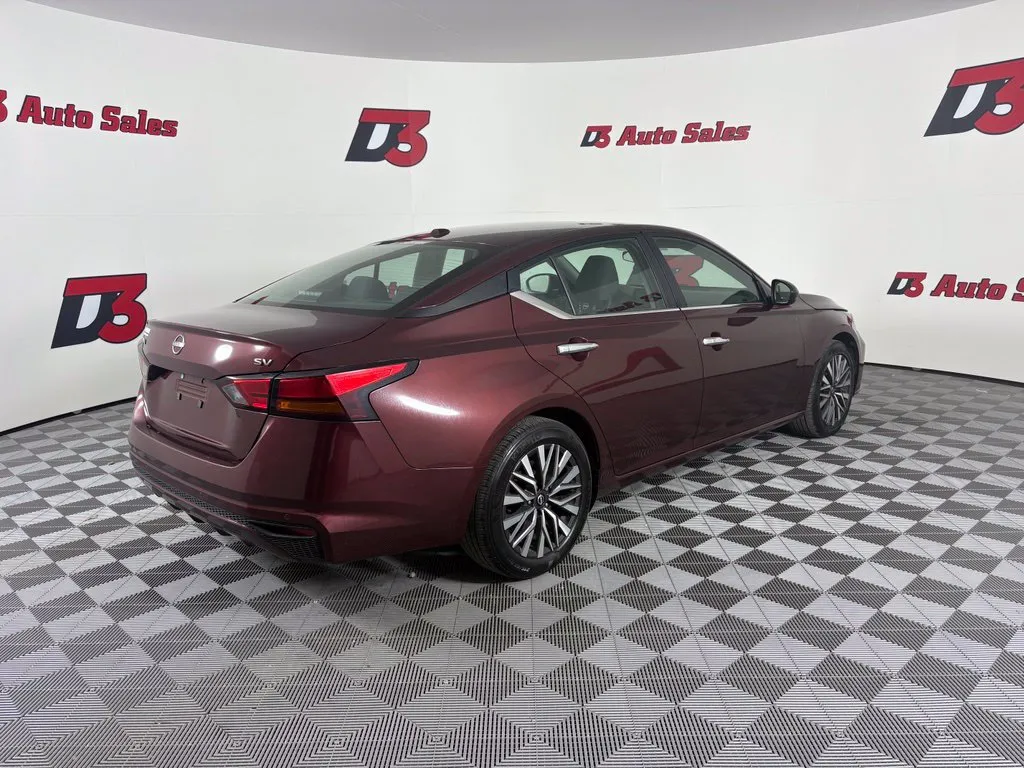 Nissan Altima photo 6