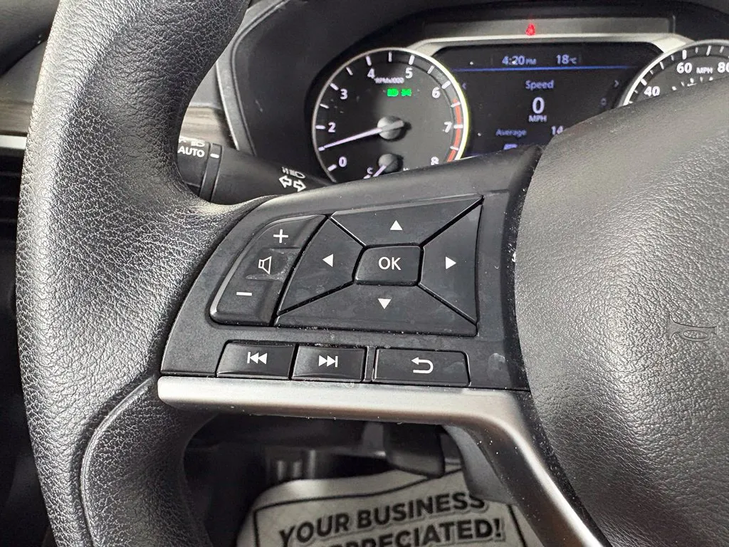 Nissan Altima photo 17