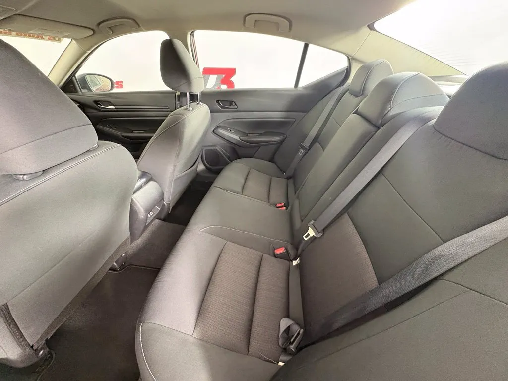Nissan Altima photo 34