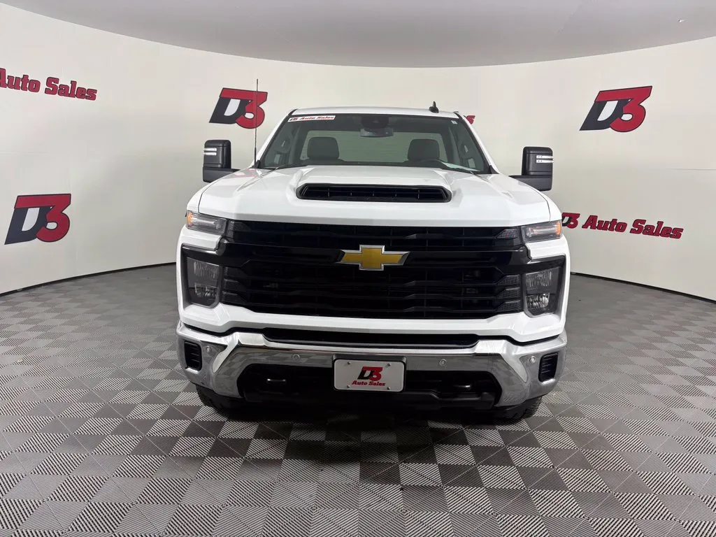 Chevrolet 3500HD photo 9
