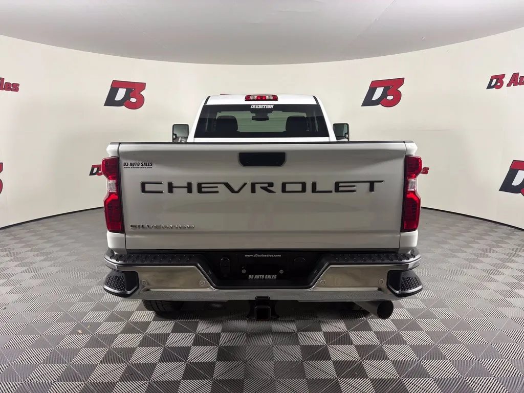 Chevrolet 3500HD photo 5