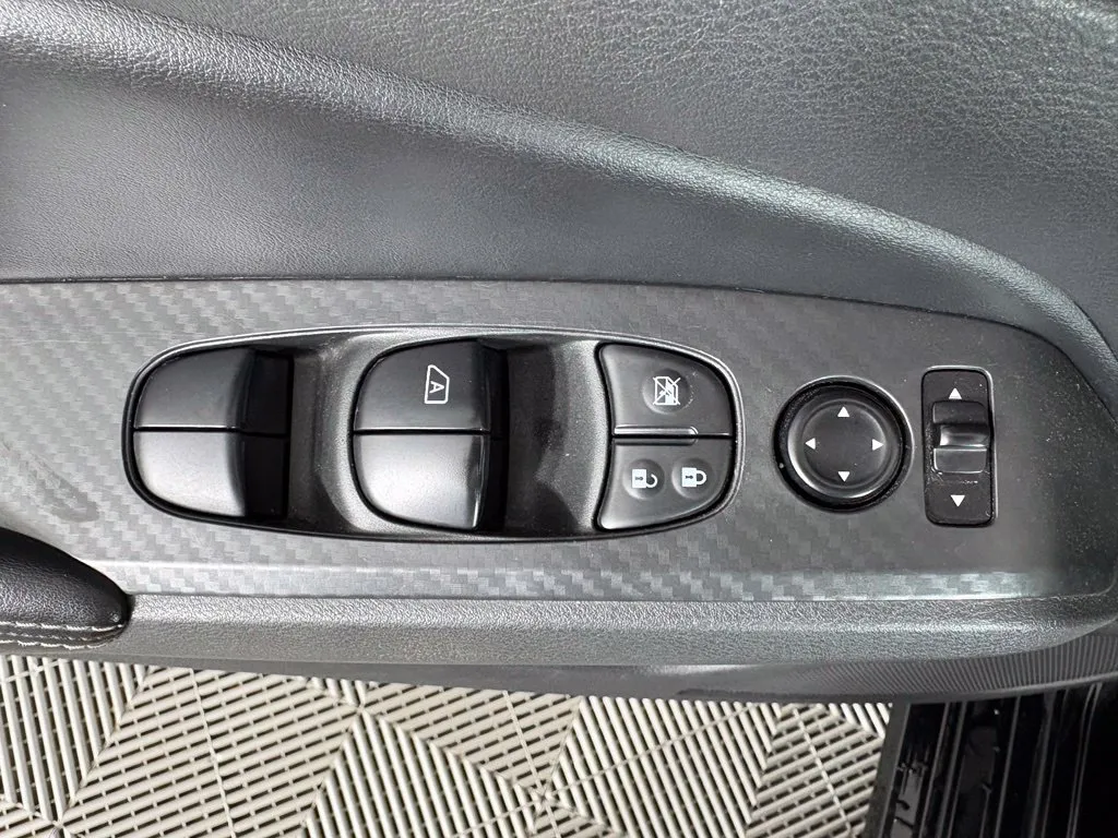 Nissan Altima photo 13