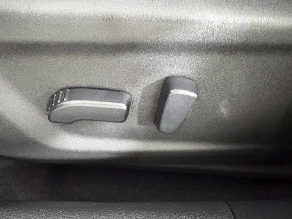 Nissan Altima photo 11