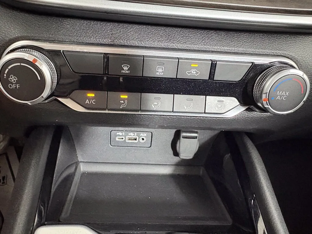 Nissan Altima photo 23
