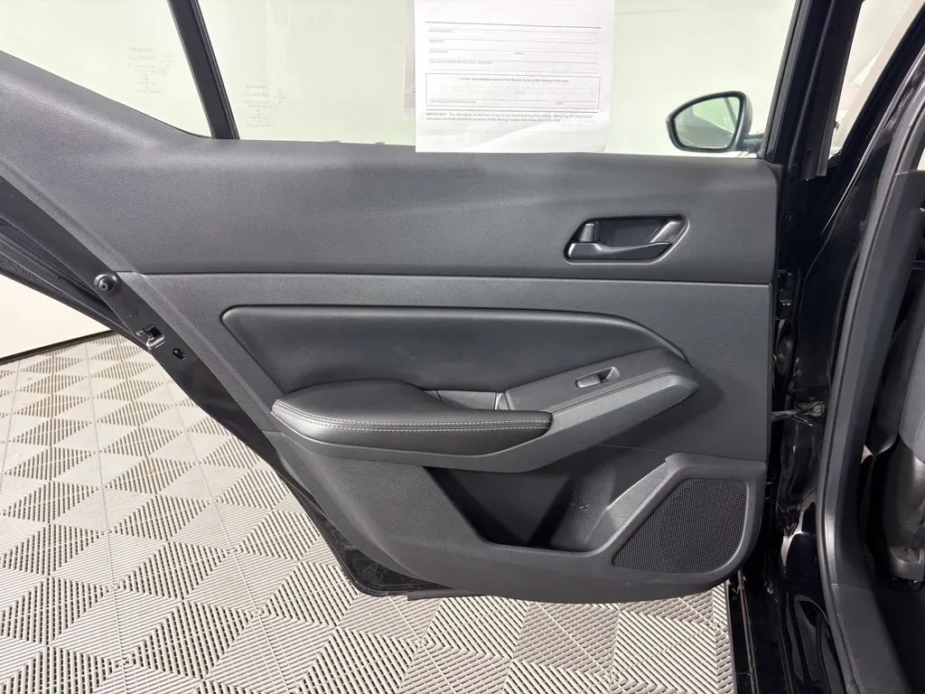 Nissan Altima photo 36
