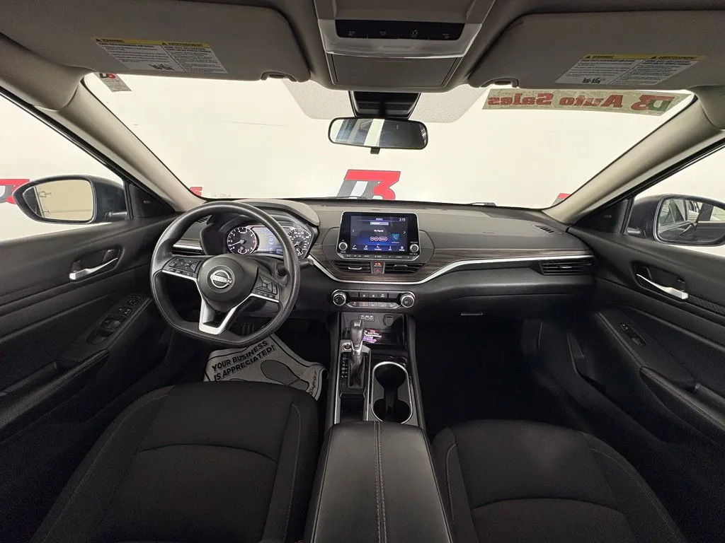 Nissan Altima photo 33