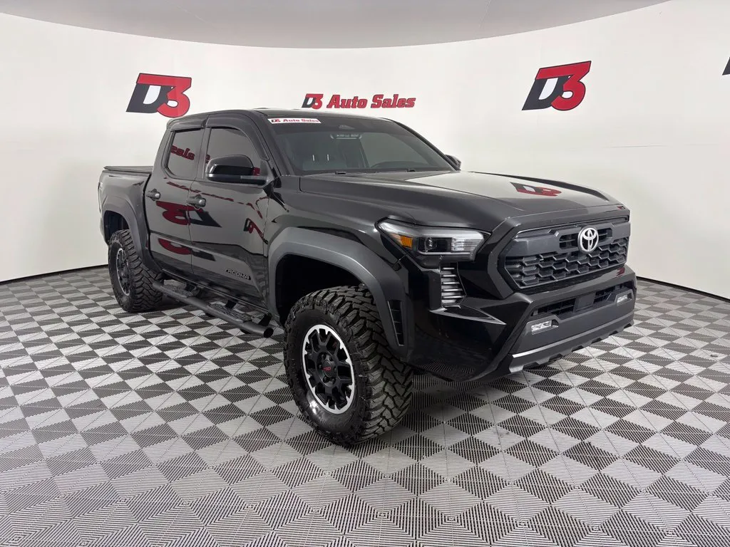 Toyota Tacoma photo 8