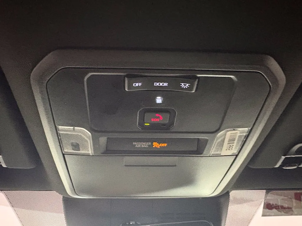Toyota Tacoma photo 27