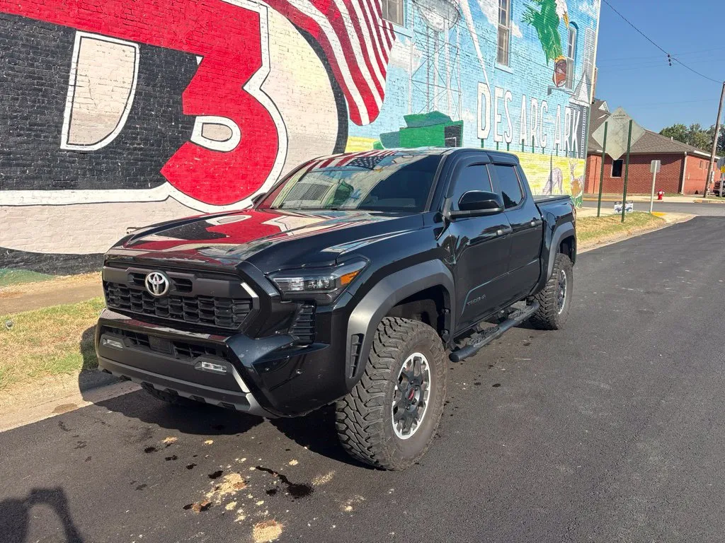 Toyota Tacoma photo 45