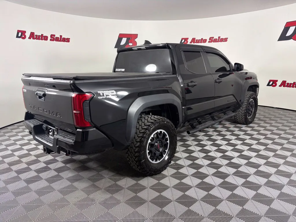 Toyota Tacoma photo 6