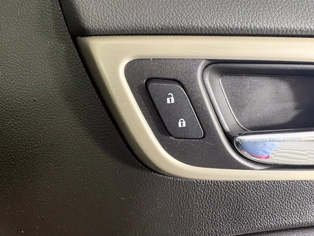 GMC Yukon photo 42