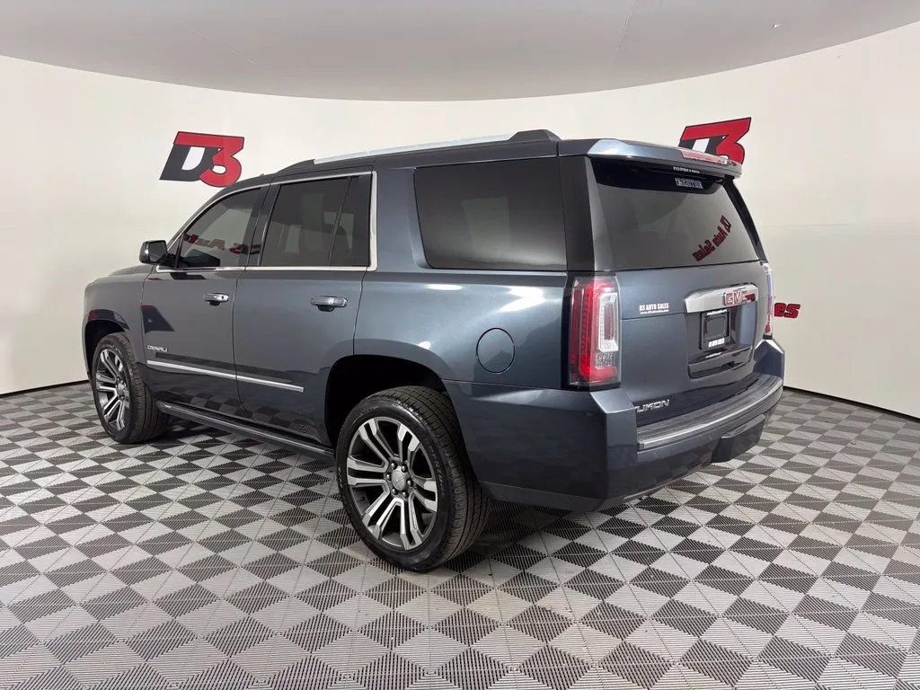 GMC Yukon photo 4