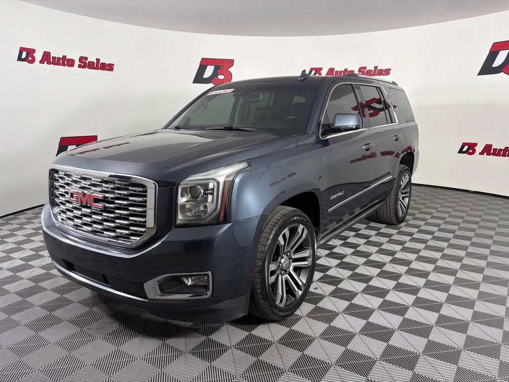 GMC Yukon photo 2