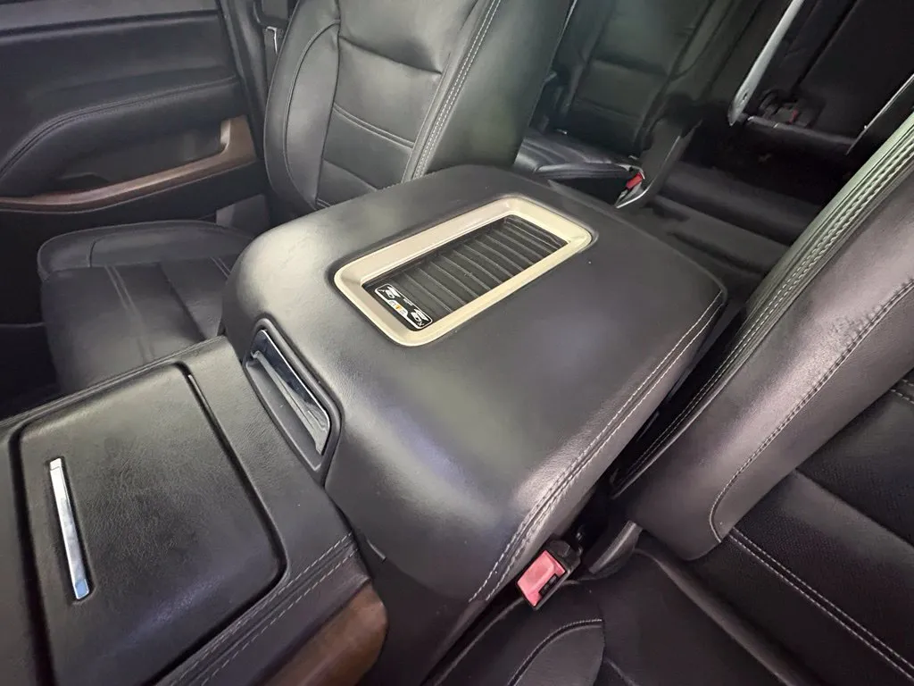 GMC Yukon photo 35