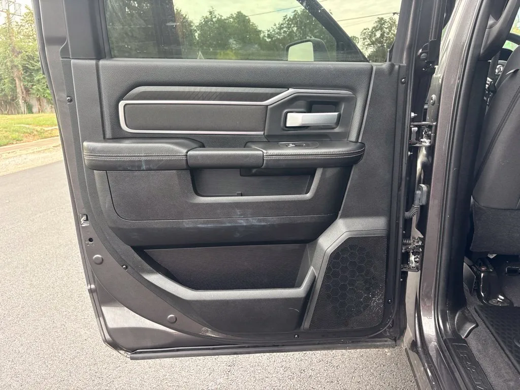 Ram 2500 photo 17
