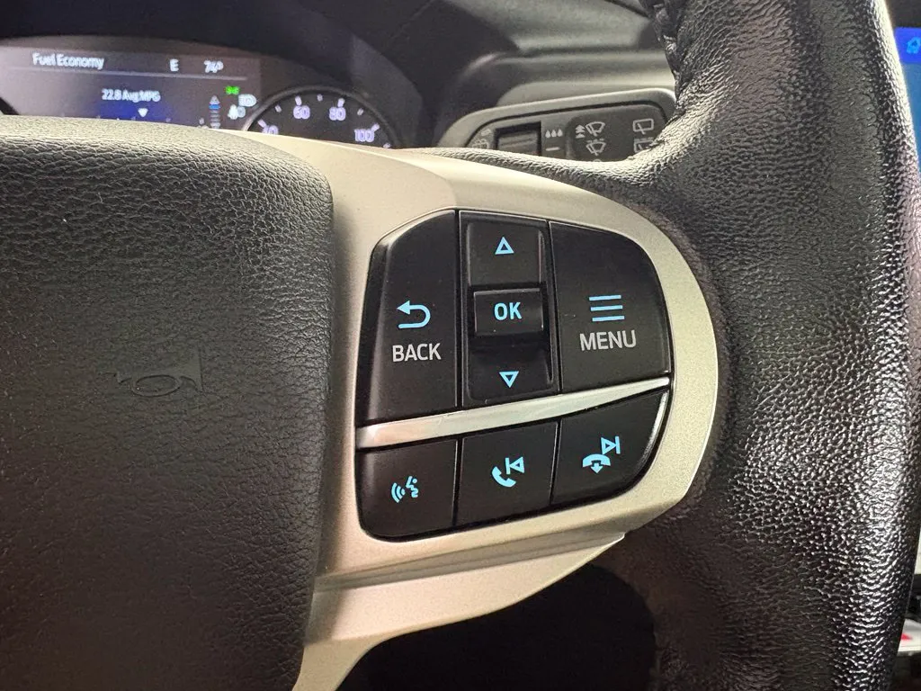 Ford Explorer photo 20