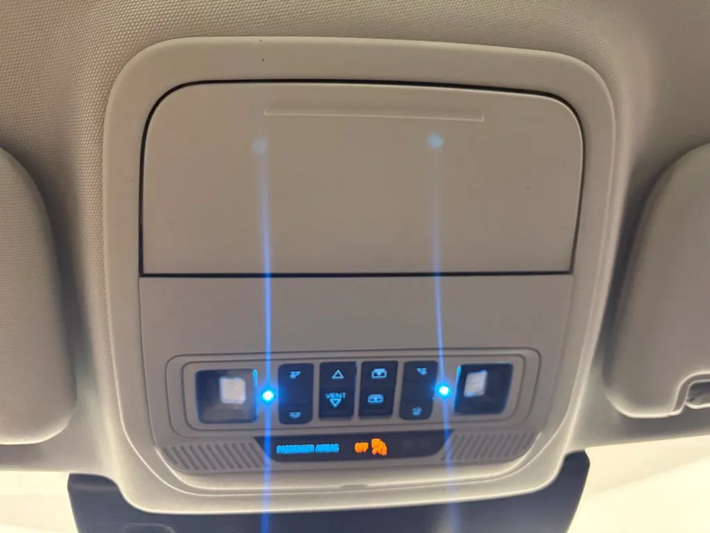 Ford Explorer photo 28