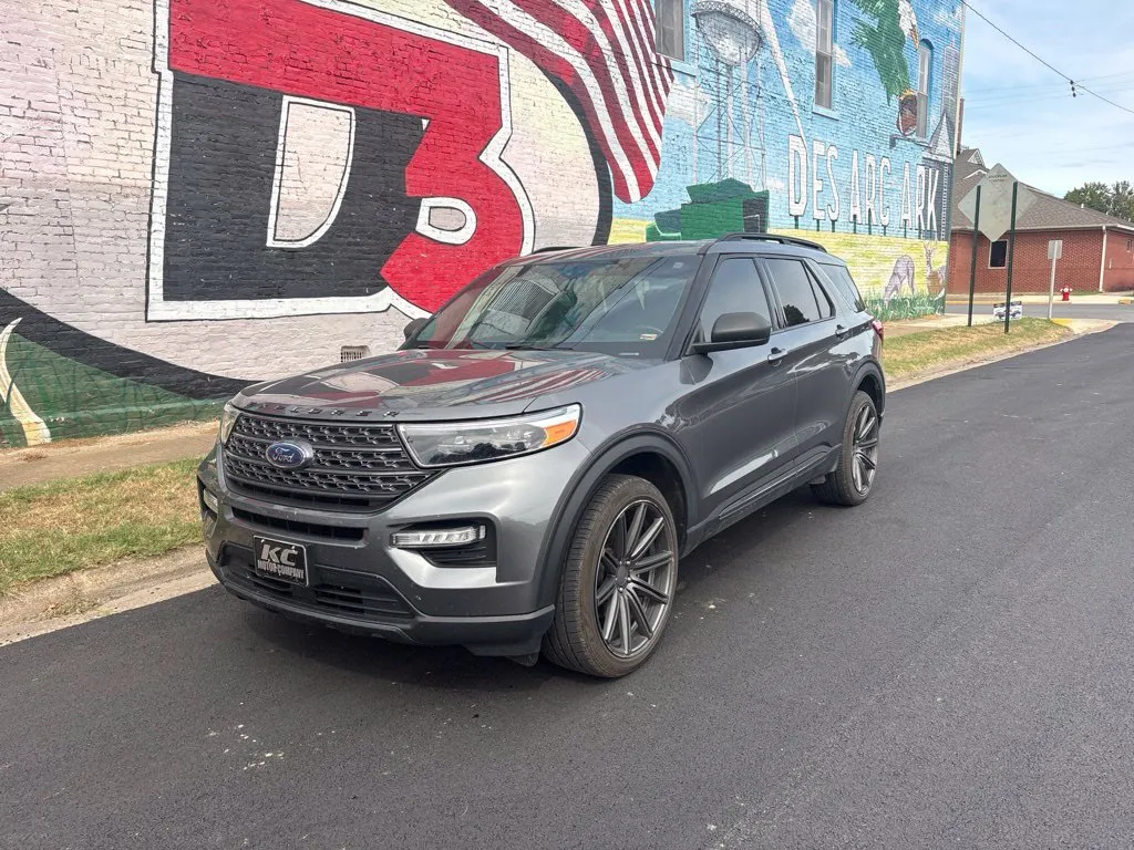 Ford Explorer photo 53