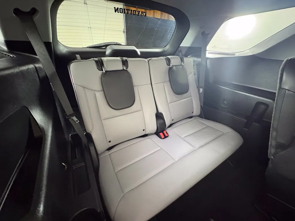 Ford Explorer photo 48