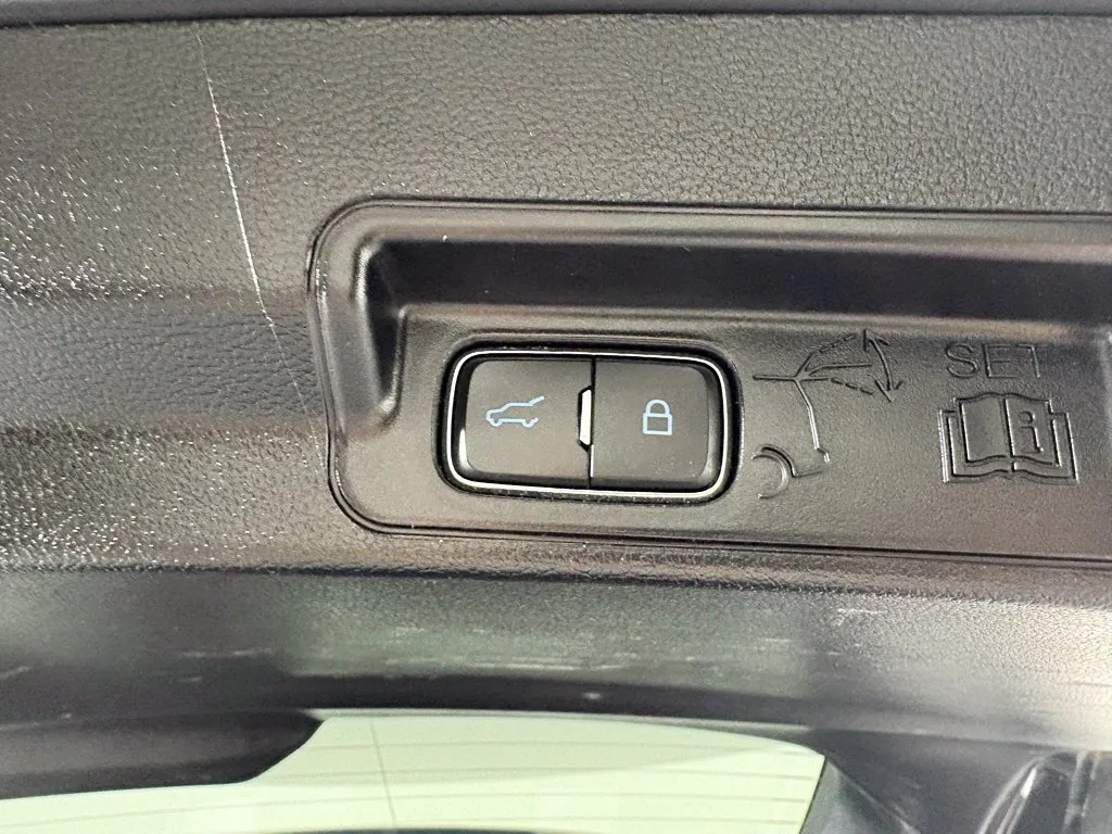 Ford Explorer photo 50