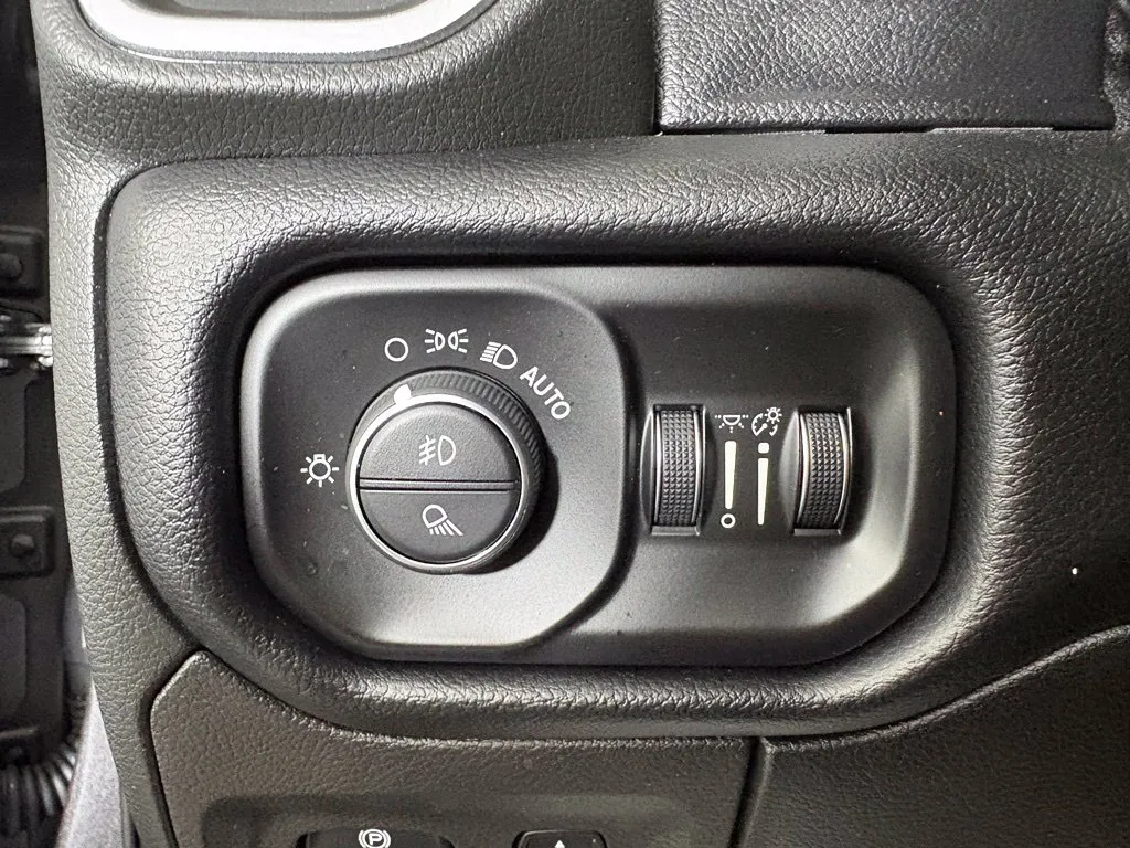 Ram 1500 photo 17