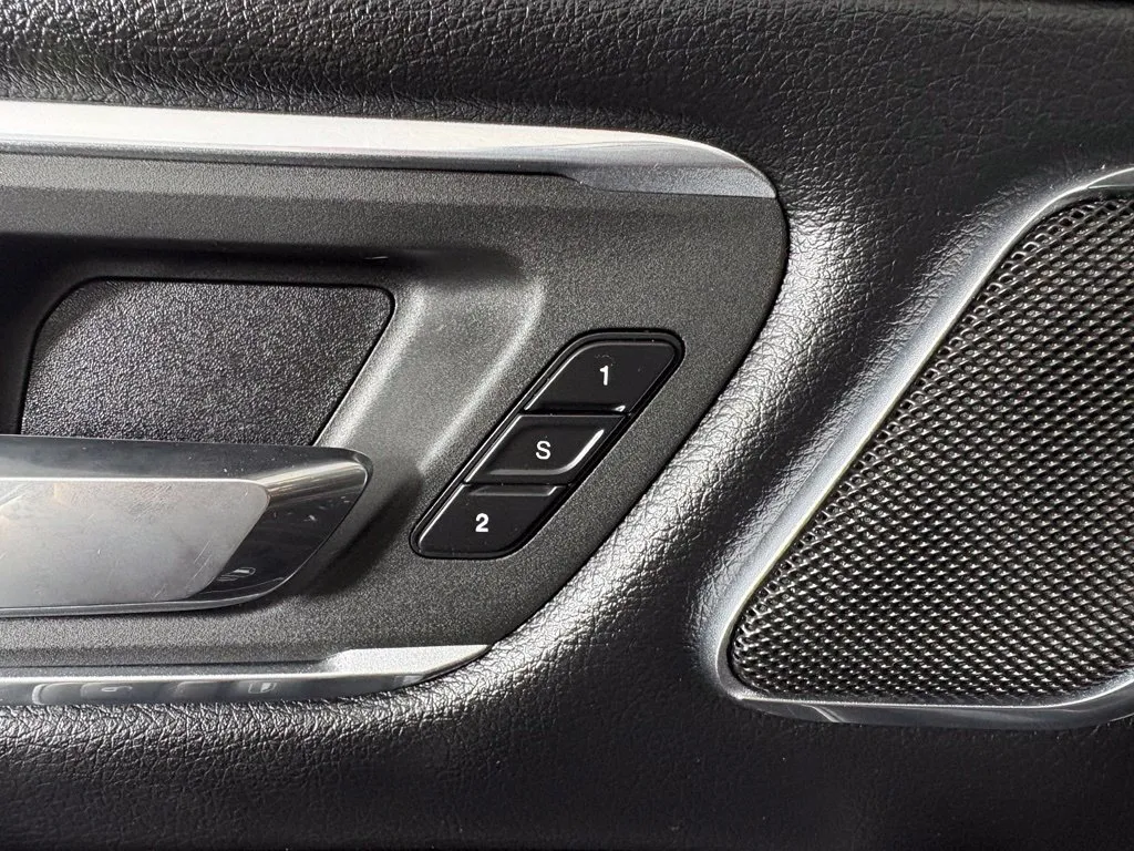 Ram 1500 photo 14
