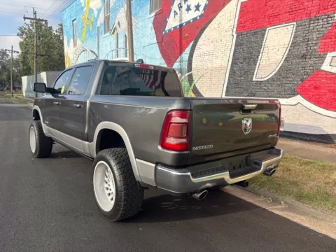 More photos of 2019 Ram 1500 Laramie at D3 Auto Sales - Des Arc, AR, AR