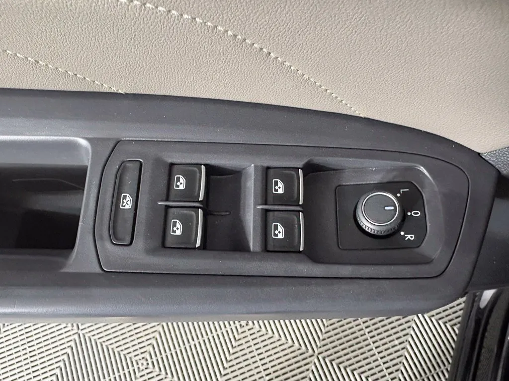 Volkswagen Atlas Cross Sport photo 14