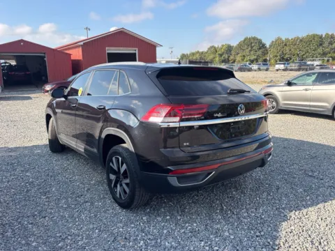 More photos of 2021 Volkswagen Atlas Cross Sport 2.0T SE at D3 Auto Sales - Des Arc, AR, AR