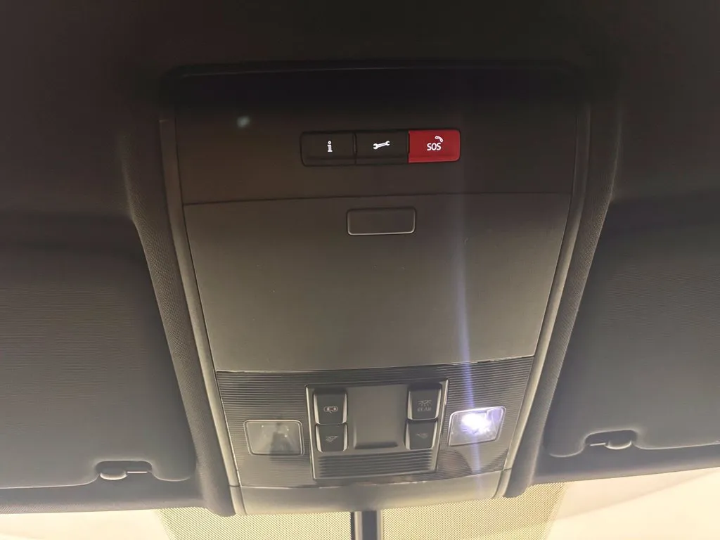 Volkswagen Atlas Cross Sport photo 28