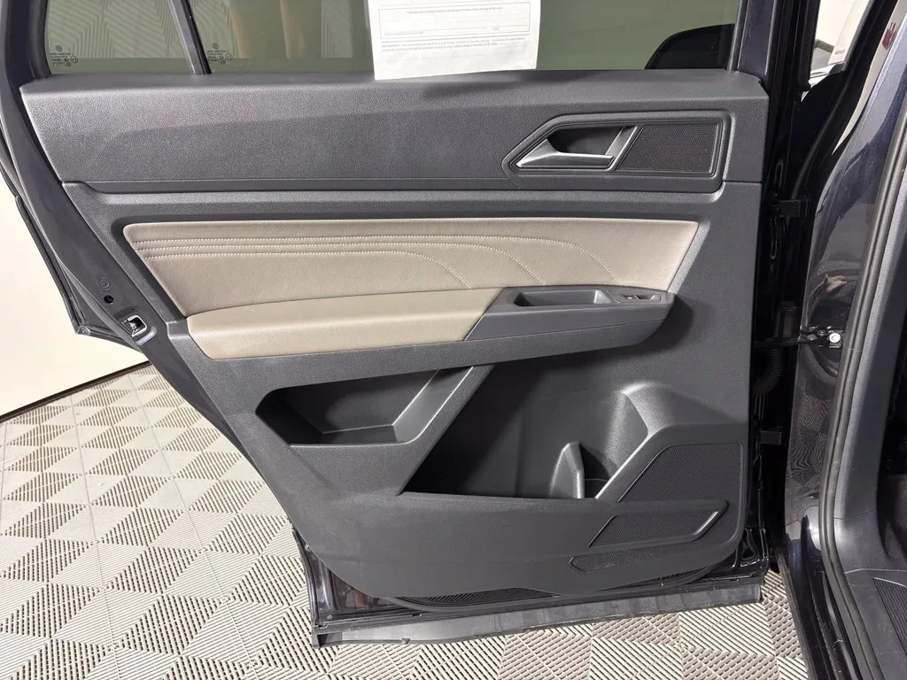 Volkswagen Atlas Cross Sport photo 39