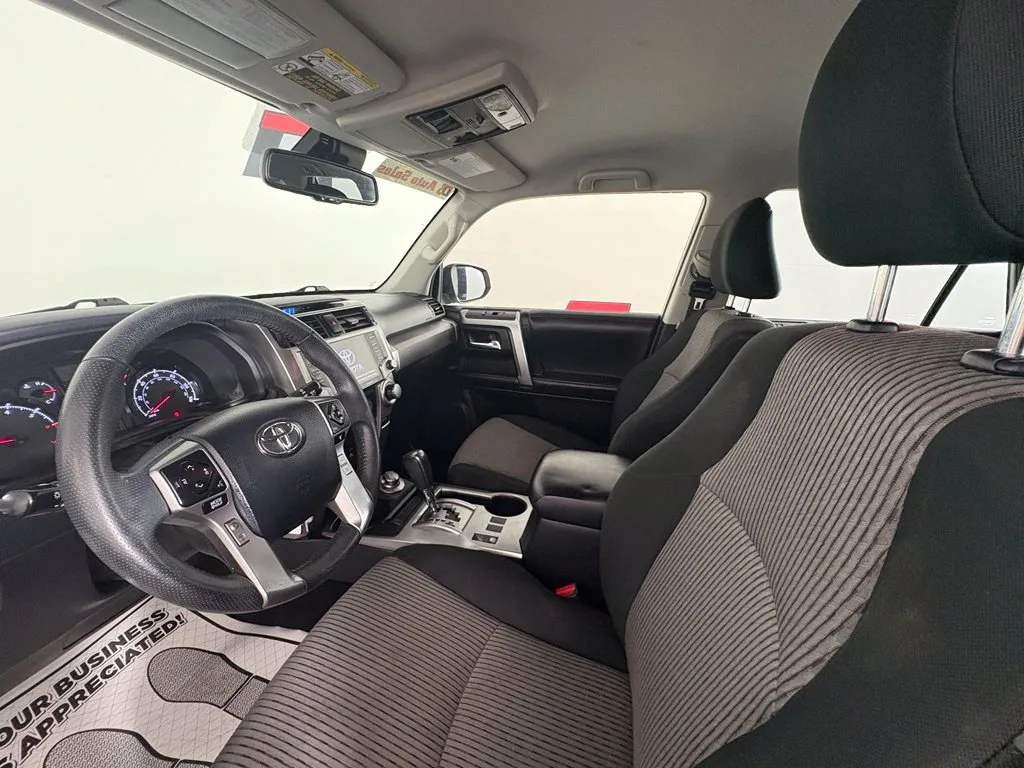 Toyota 4Runner photo 10