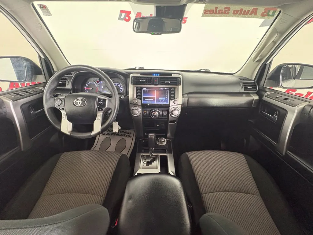 Toyota 4Runner photo 37