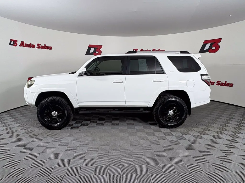 Toyota 4Runner photo 3