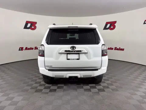 More photos of 2021 Toyota 4Runner SR5 at D3 Auto Sales - Des Arc, AR, AR